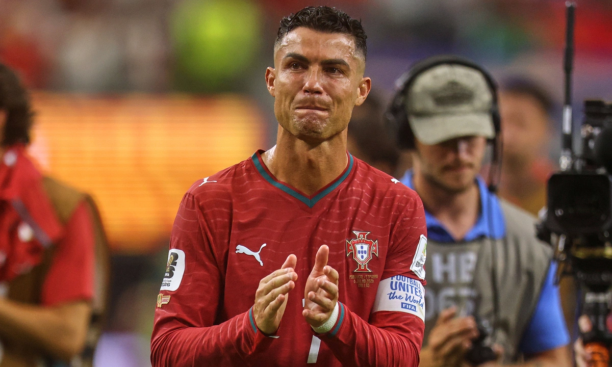 Djorkaeff: ‘Ronaldo bị Bồ Đào Nha tẩy chay’: góc nhìn mới cho người chơi Việt - hình ảnh - playak168.com
